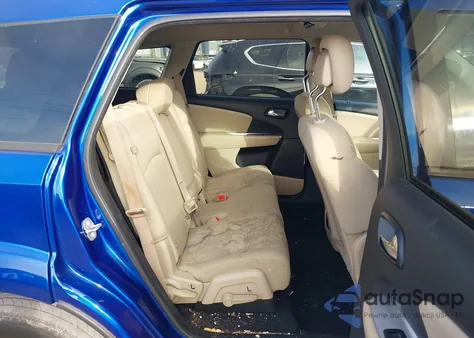 2015 Dodge Journey Sxt z USA, uszkodzony, nr VIN 3C4PDCBG8FT743225